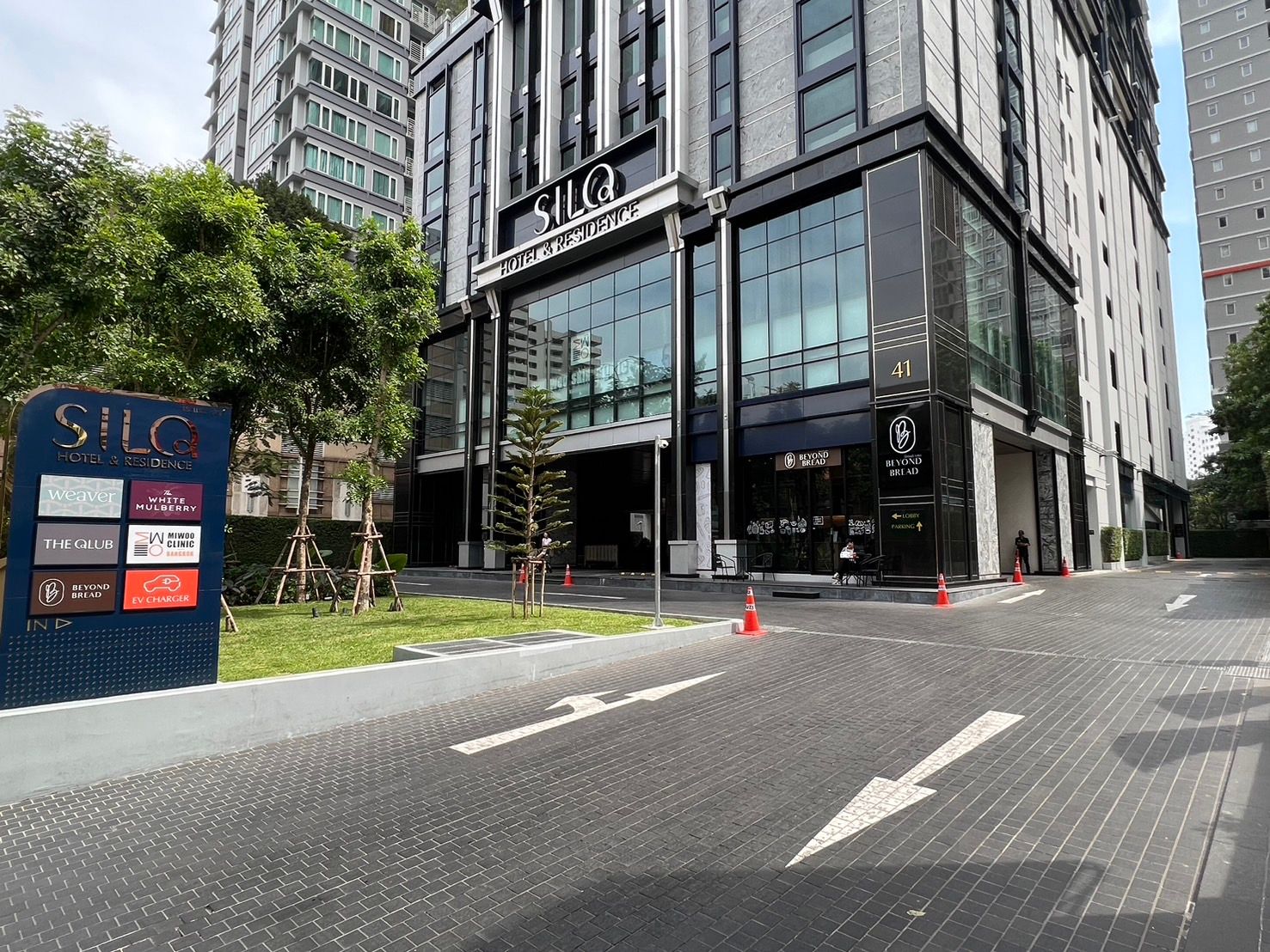 Outcall Massage Near SILQ Hotel Bangkok